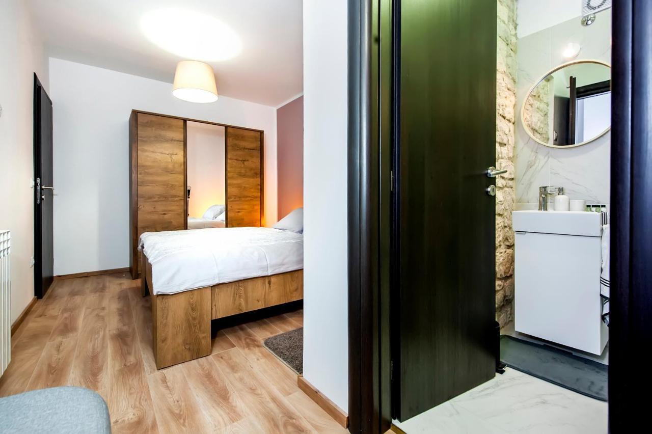 Apartment Miral โรวินสโก เซโล ภายนอก รูปภาพ
